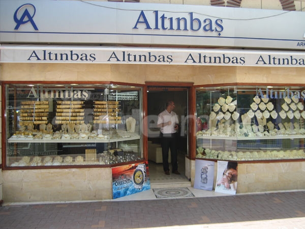 Altınbaş